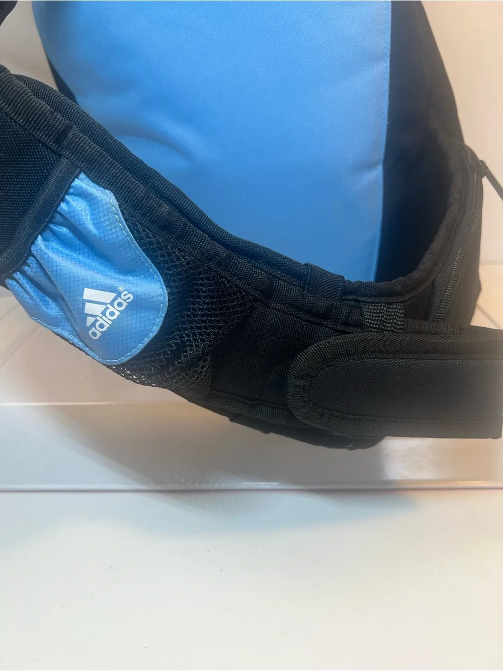 Rare adidas Baby Blue and Black Slingback Spring Load Backpack with Mesh Front. - Picture 4 of 16
